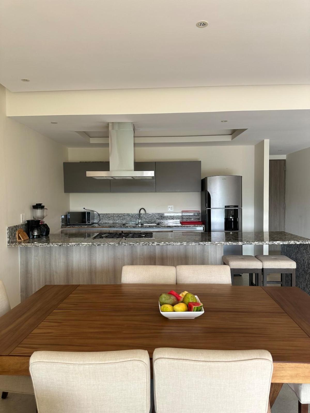 Private Terrace In La Isla Residences, Diamante